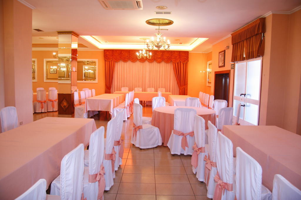Hotel San Rosendo โอว์เรนเซ ภายนอก รูปภาพ