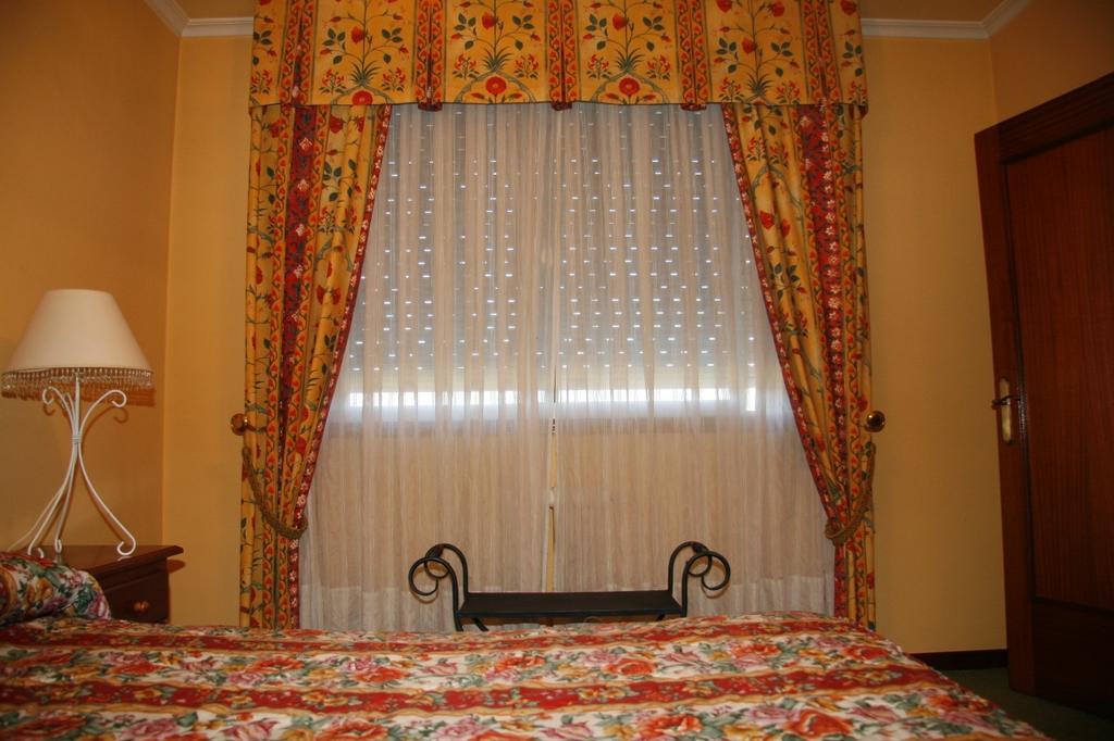 Hotel San Rosendo โอว์เรนเซ ห้อง รูปภาพ